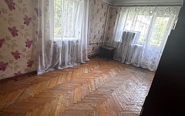 Однушка в пятиэтажном доме ( Продано) 